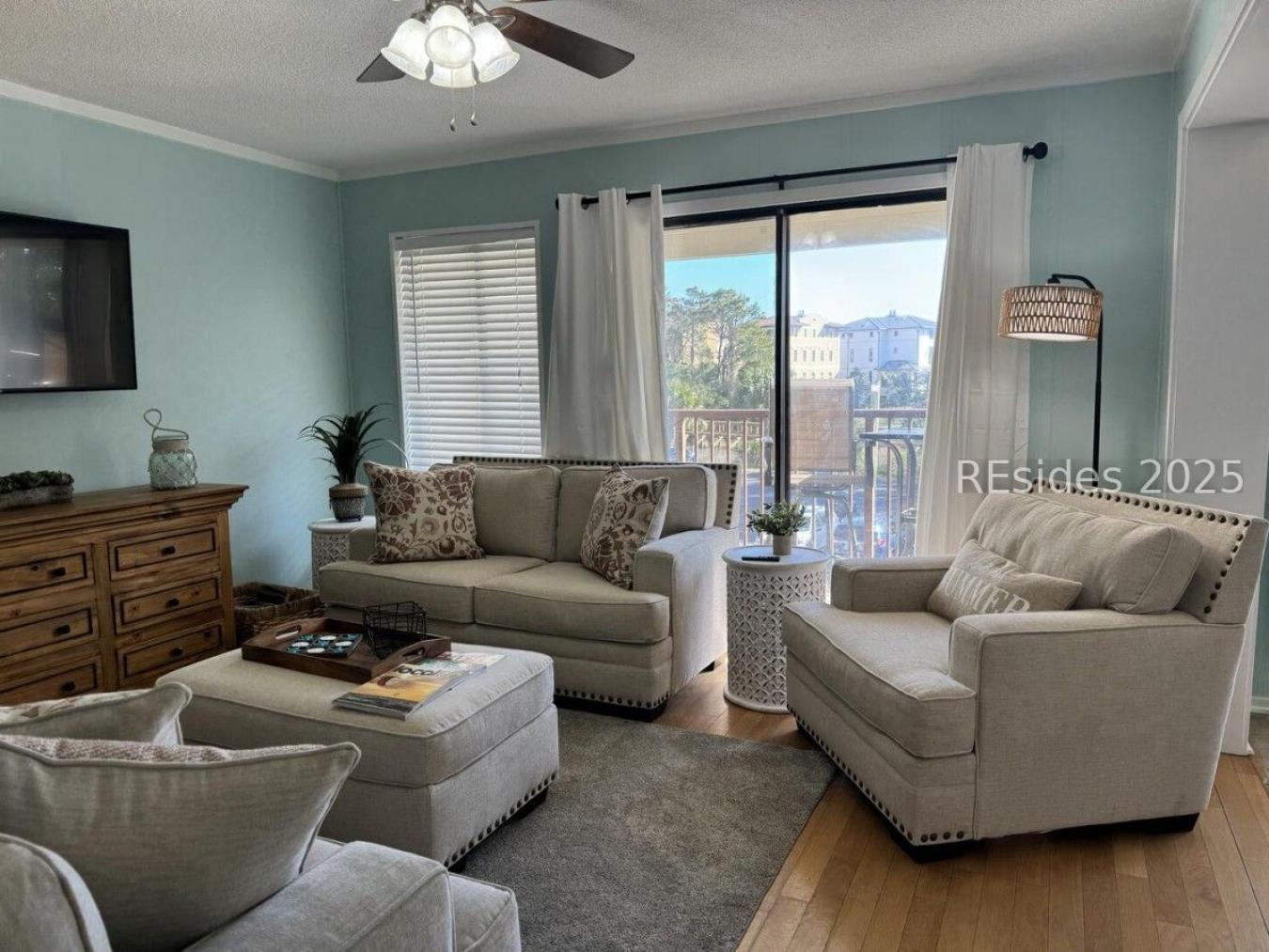 This fully furnished 2BR/2BA second-floor villa in oceanfront Admirals – image 8