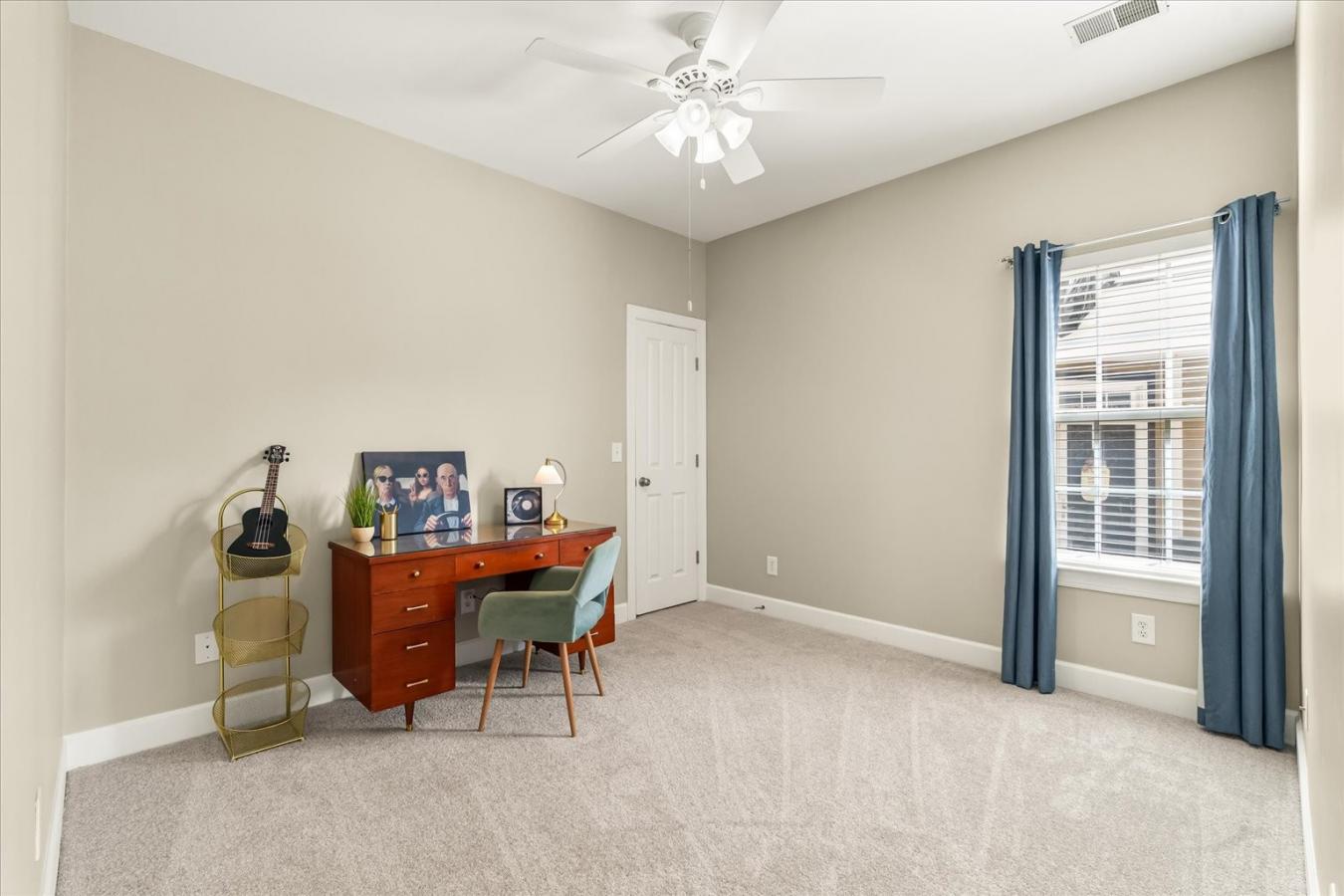 Welcome to the most charming single-story HOME in South Nashville, loc – image 11