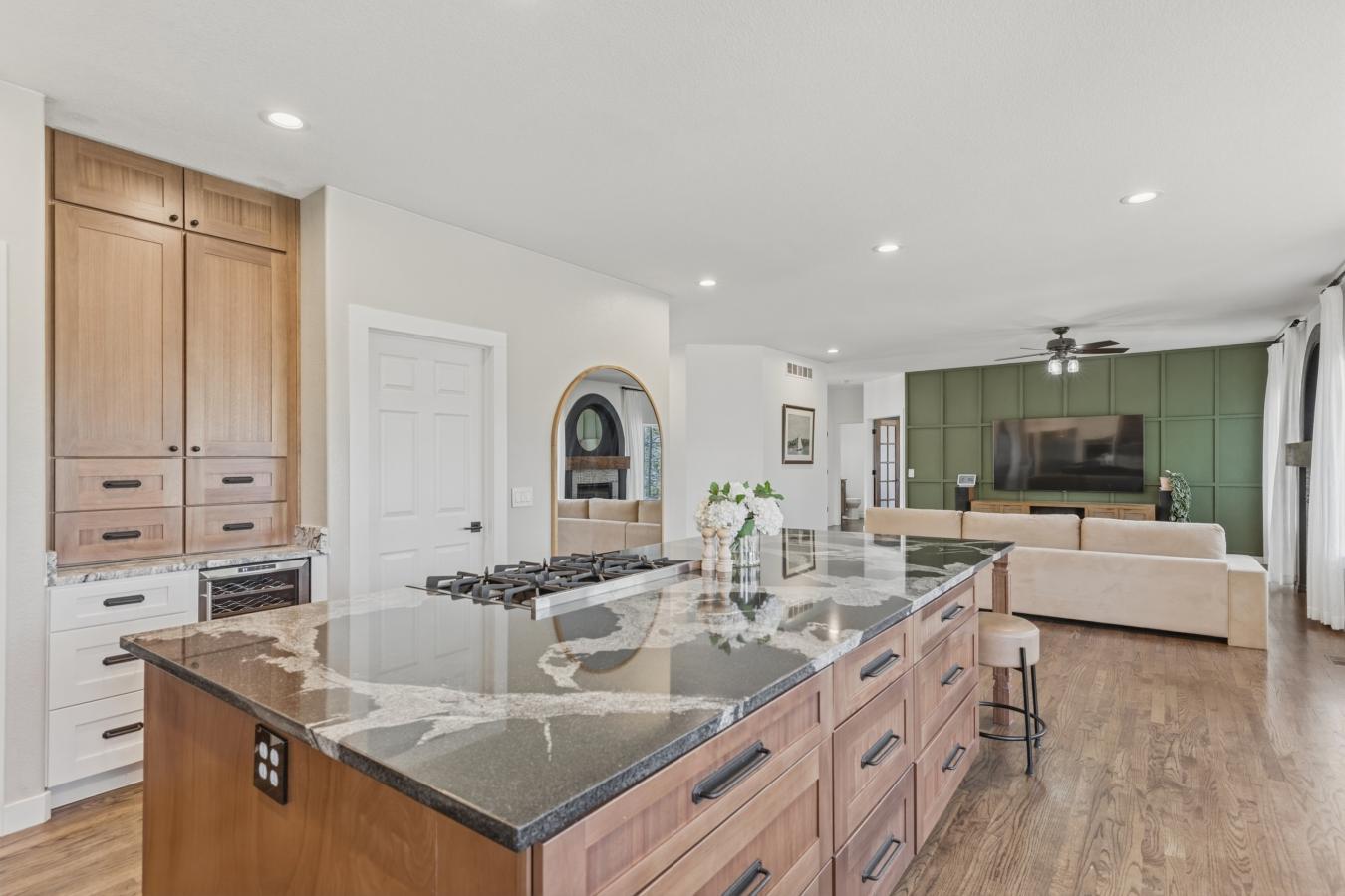 Castle Rock, Douglas, 80104, United States, 5 Bedrooms Bedrooms, ,5 BathroomsBathrooms,Residential,For Sale,2023776