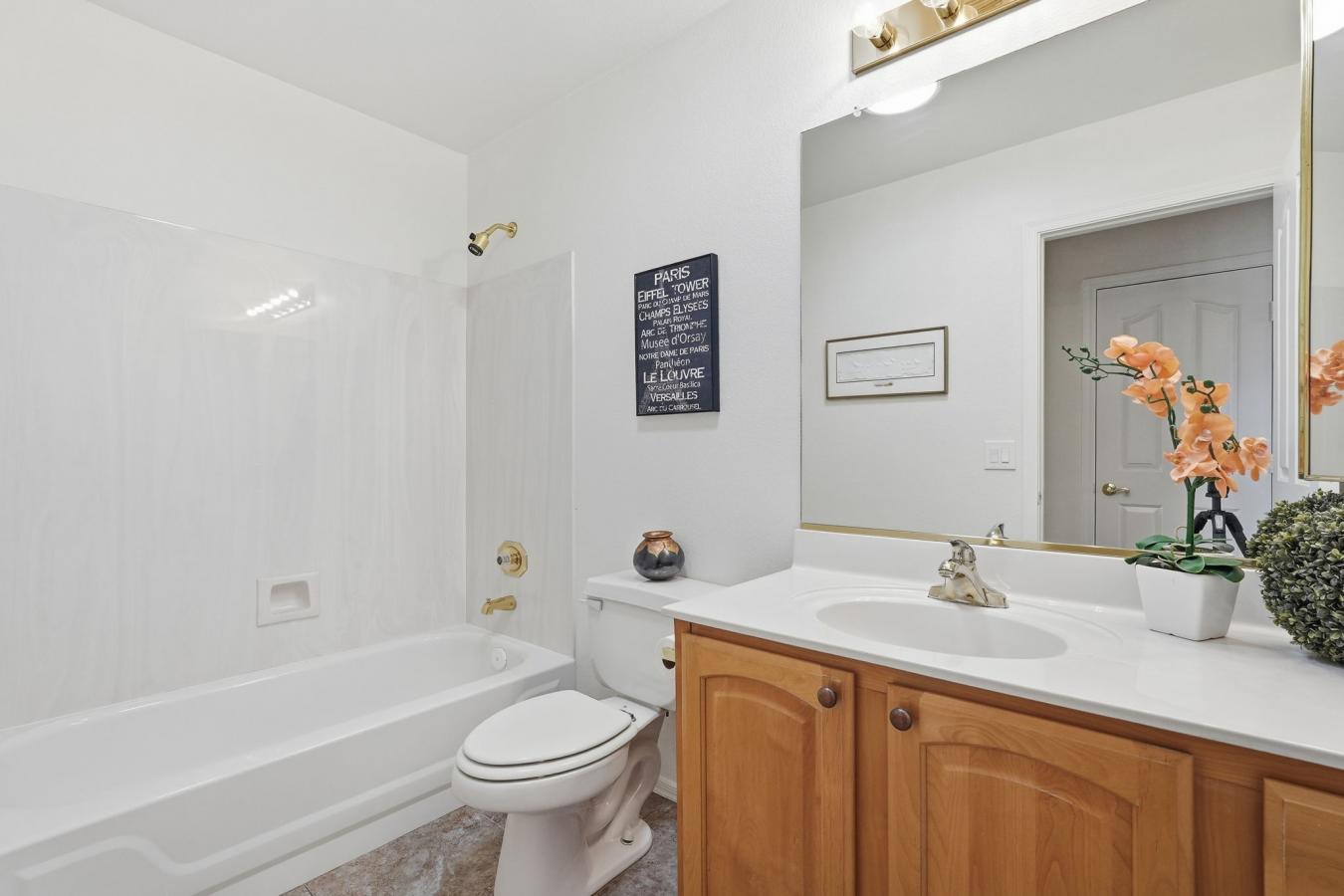 Welcome to this beautifully refreshed 1,883 SF home in the highly desi – image 15