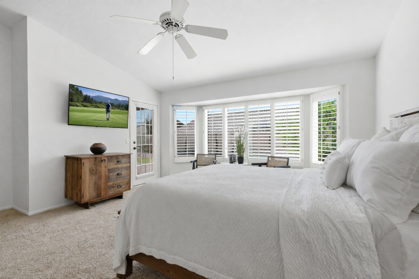 Welcome to this beautifully refreshed 1,883 SF home in the highly desi – image 11