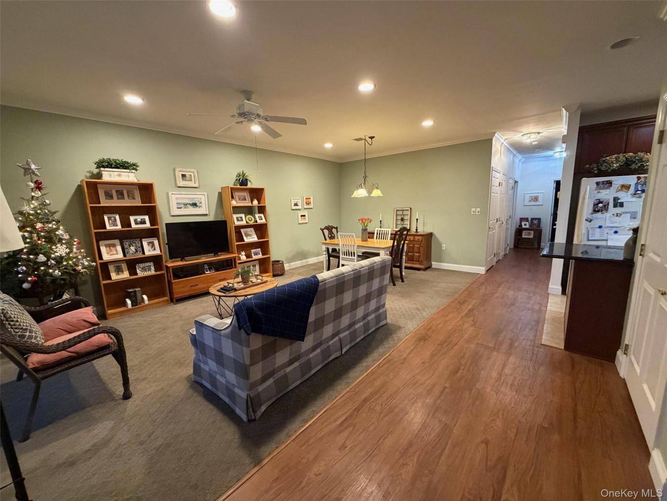 Mill Pond Acres 55+ Gated Community First floor Condo with 2 Bedrooms – image 5