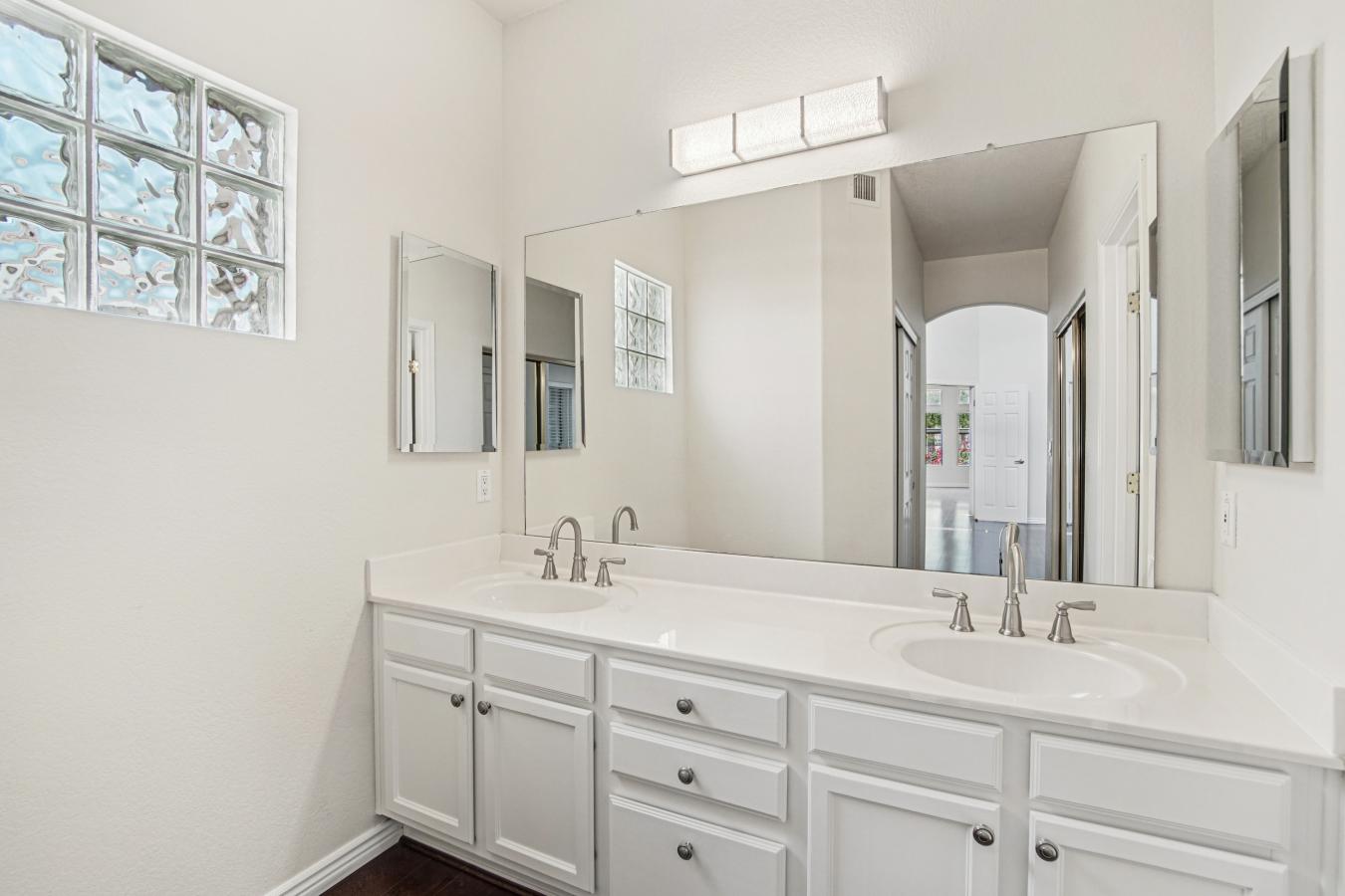 9056 W PORT ROYALE LN, Peoria, Maricopa, 85381, United States, 2 Bedrooms Bedrooms, ,2 BathroomsBathrooms,Residential,For Sale,9056 W PORT ROYALE LN,6986556