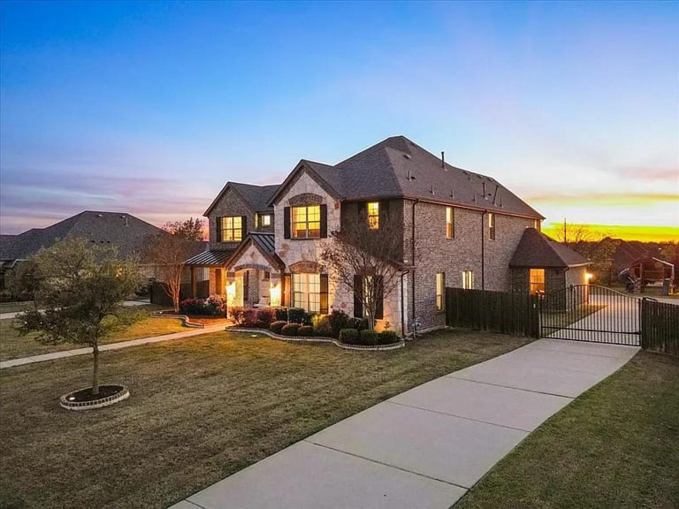 Sunnyvale, Dallas, 75182, United States, 5 Bedrooms Bedrooms, ,4 BathroomsBathrooms,Residential,For Sale,2026699