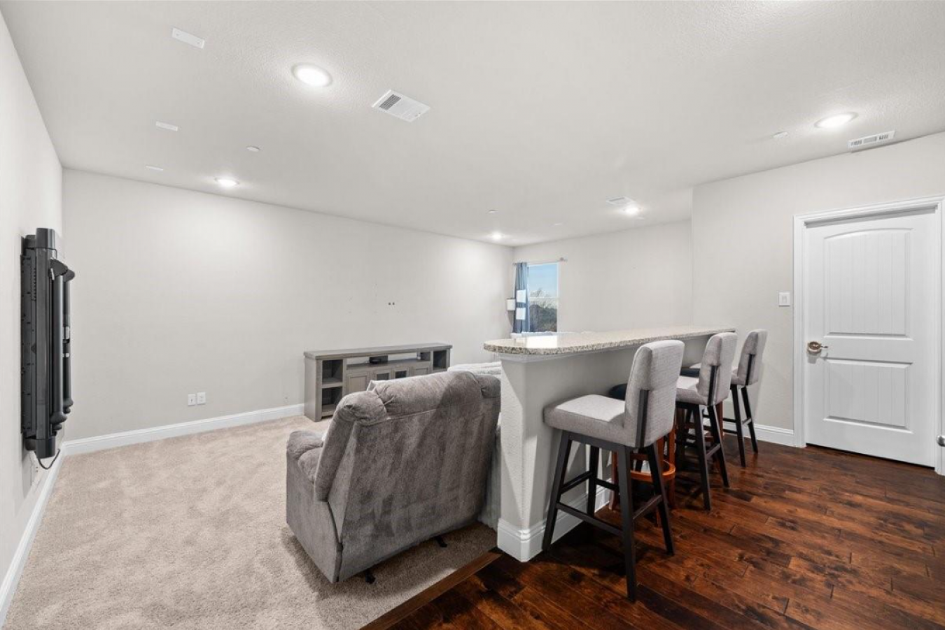 Sunnyvale, Dallas, 75182, United States, 5 Bedrooms Bedrooms, ,4 BathroomsBathrooms,Residential,For Sale,2026699