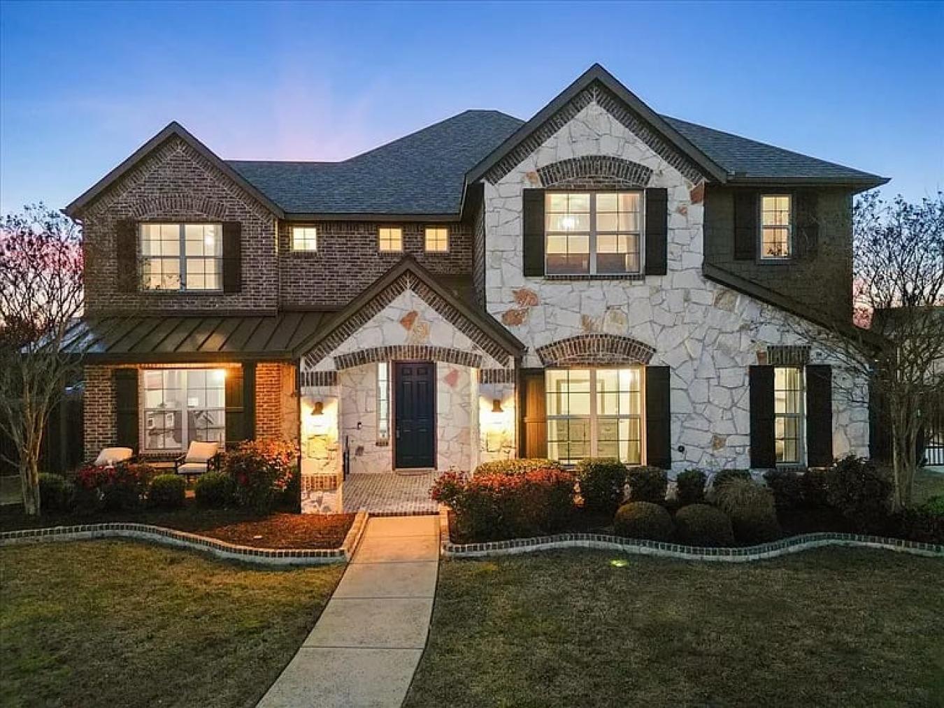 Sunnyvale, Dallas, 75182, United States, 5 Bedrooms Bedrooms, ,4 BathroomsBathrooms,Residential,For Sale,2026699