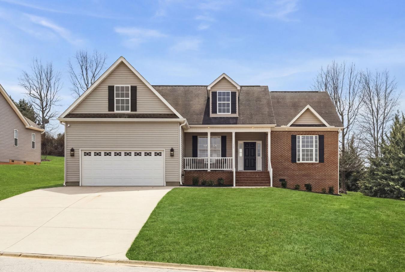 Stunning fully remodeled home in the highly desirable Blue Ridge and G – image 19