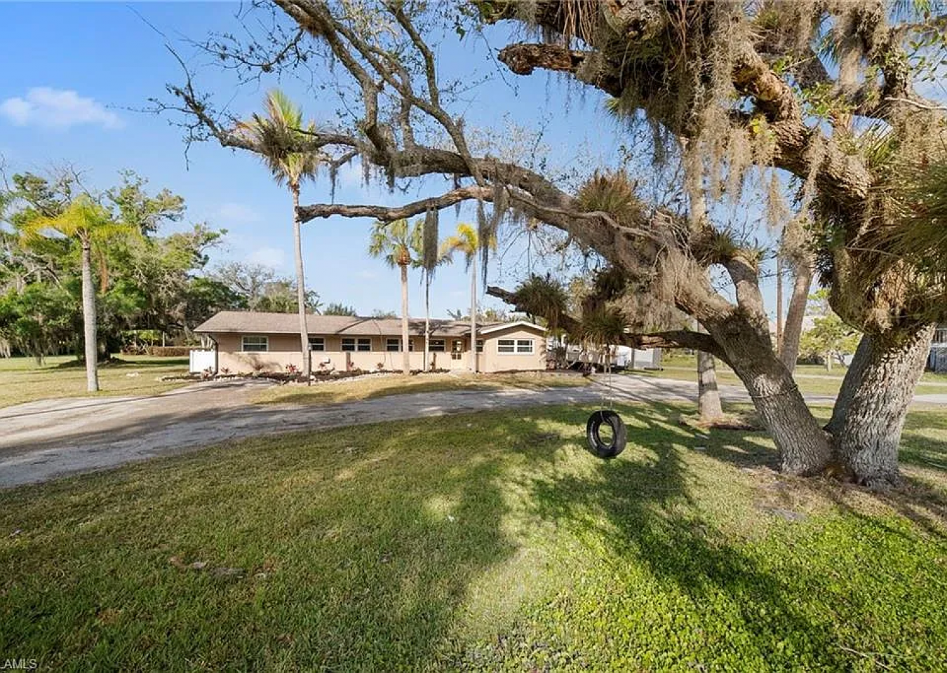 Dreamy 1-Acre Parcel in the Heart of South Fort Myers! Welcome to 1538 – image 3