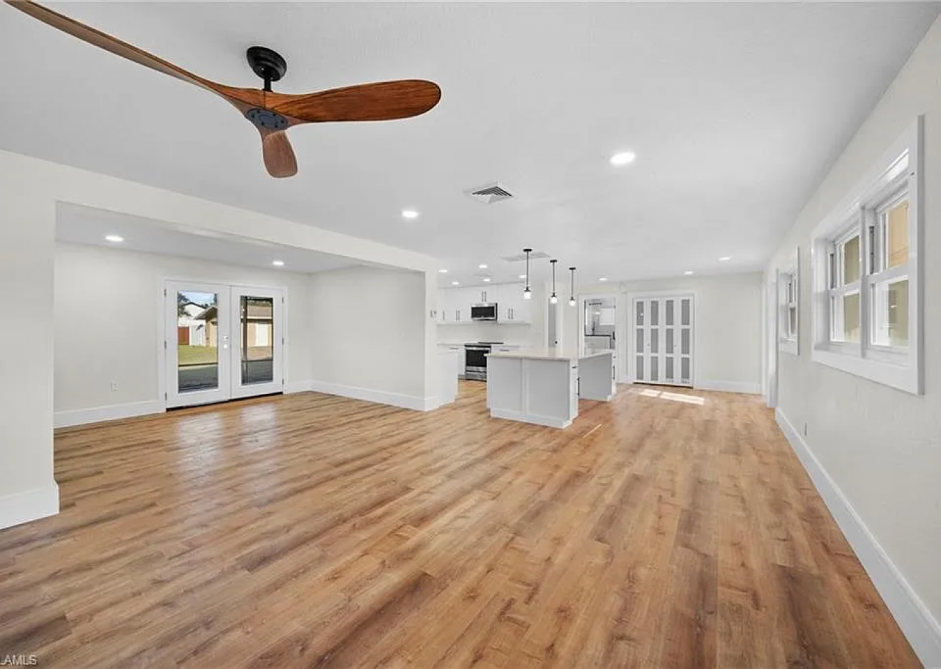 Dreamy 1-Acre Parcel in the Heart of South Fort Myers! Welcome to 1538 – image 15