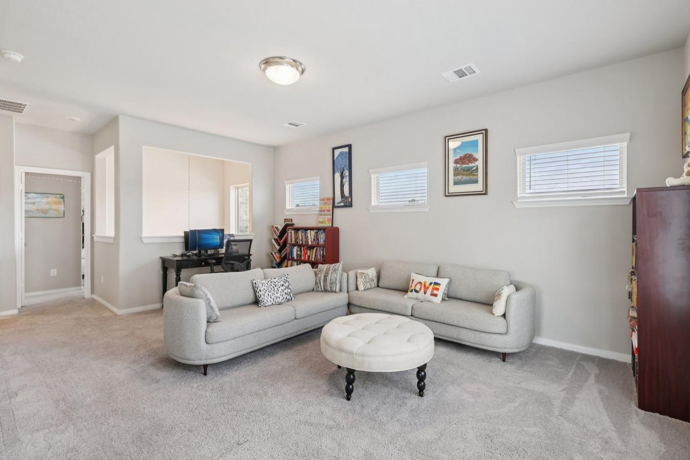 This 4-bedroom, 2.5-bath located in the Enclave at Dobbin community of – image 7