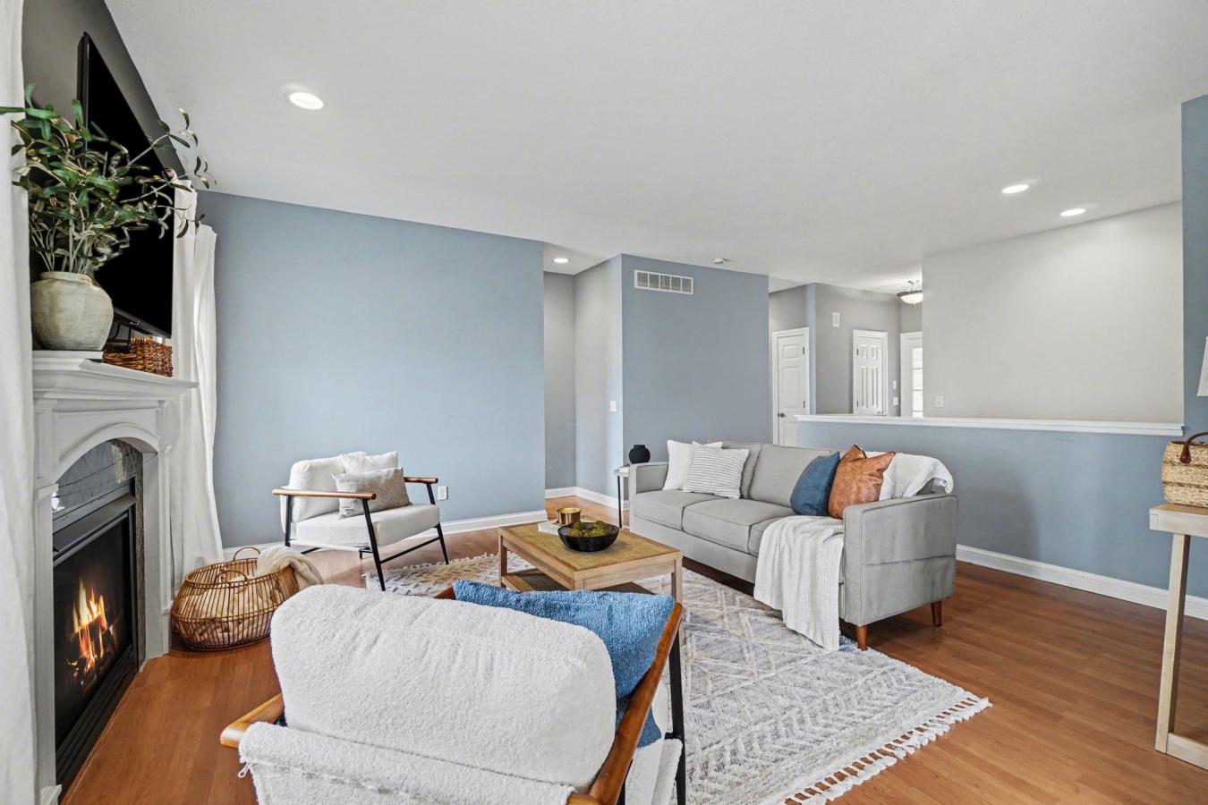 Welcome to this beautifully updated condo that perfectly blends style, – image 10