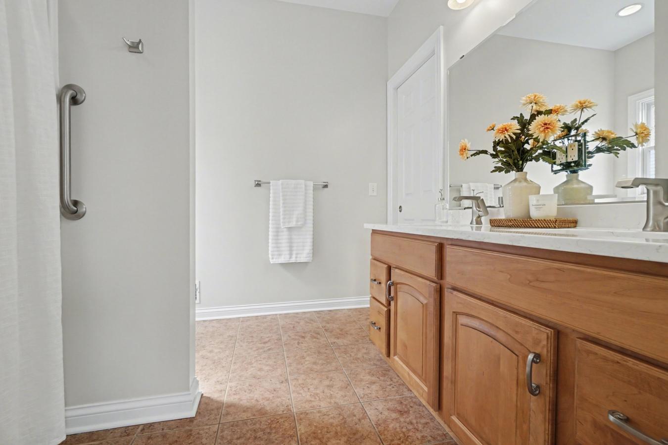 Welcome to this beautifully updated condo that perfectly blends style, – image 12
