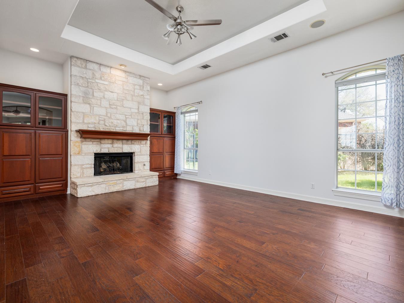 Rare lease opportunity in the highly sought-after River Place communit – image 12