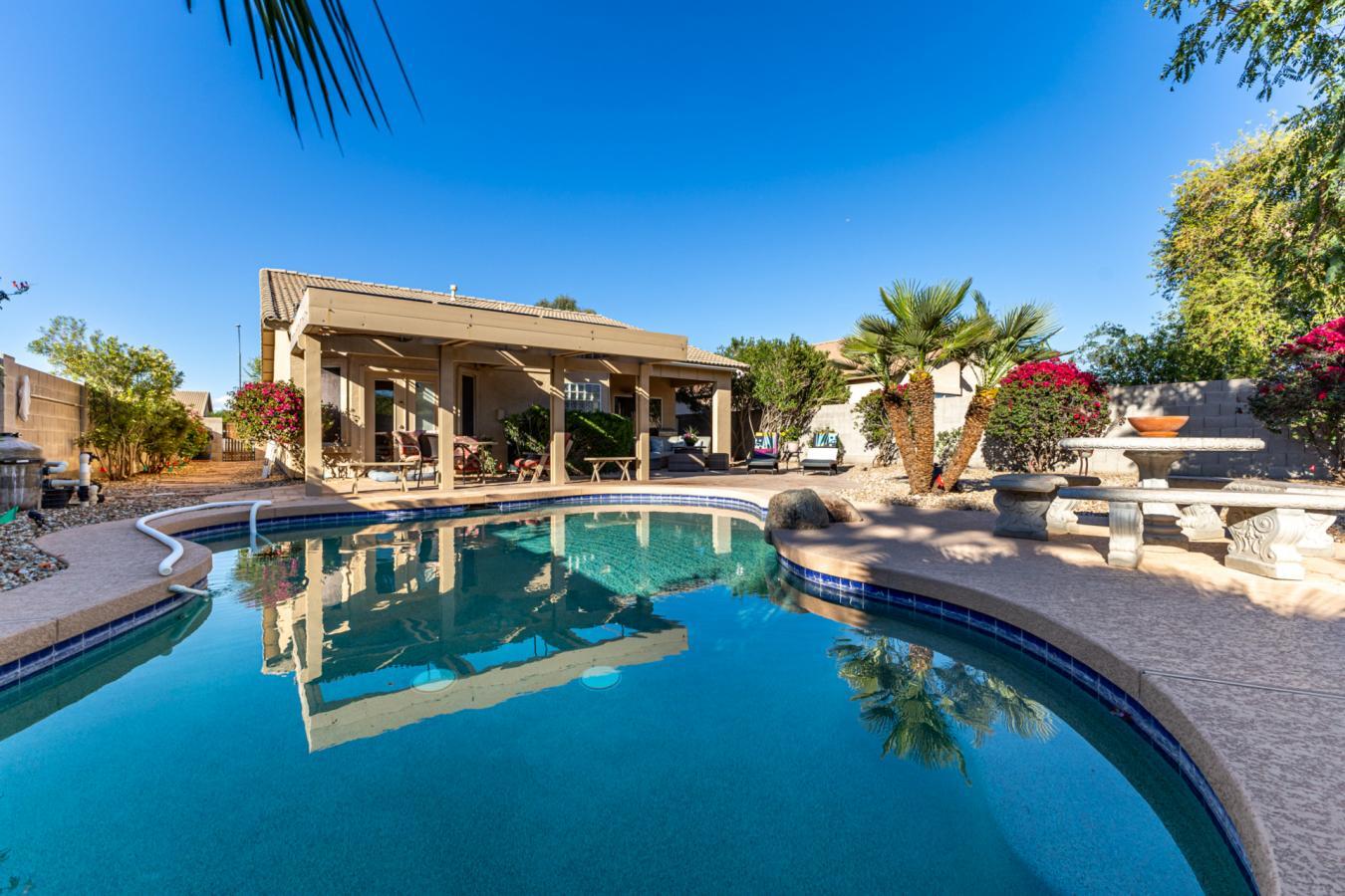 YOU HAVE FOUND YOUR PRIVATE OASIS IN THE DESERT, a beautifully landsca – image 1