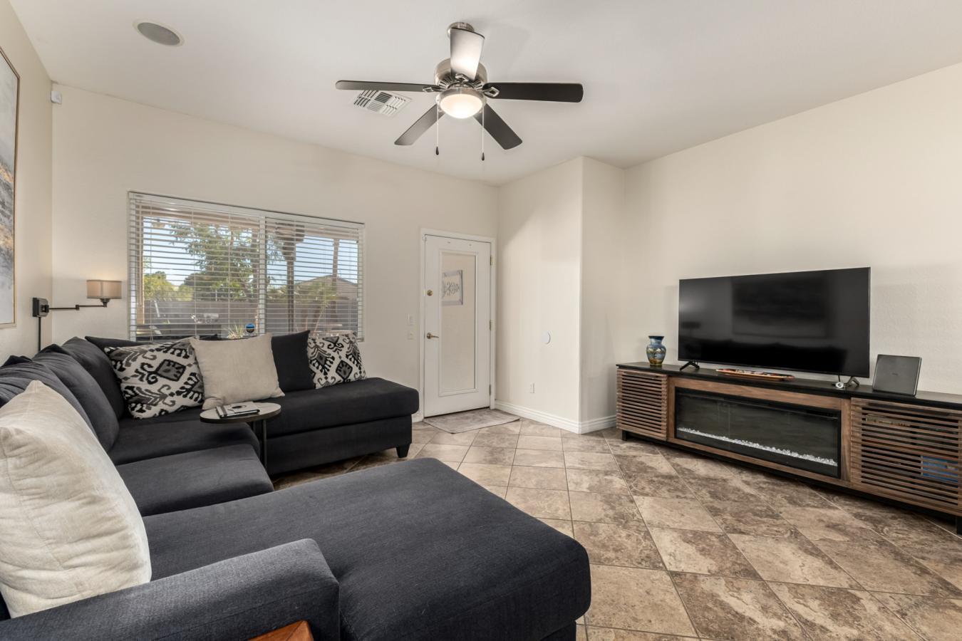 YOU HAVE FOUND YOUR PRIVATE OASIS IN THE DESERT, a beautifully landsca – image 15