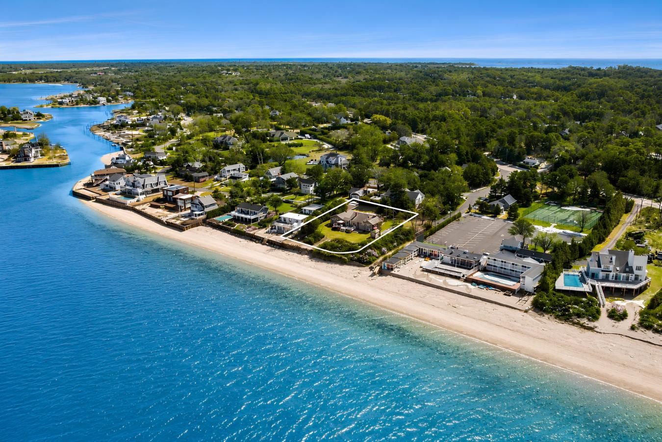 22 Peconic Crescent, Hampton Bays, NY, 11946, United States, 2 Bedrooms Bedrooms, ,3 BathroomsBathrooms,Residential,For Sale,22 Peconic Crescent,224864