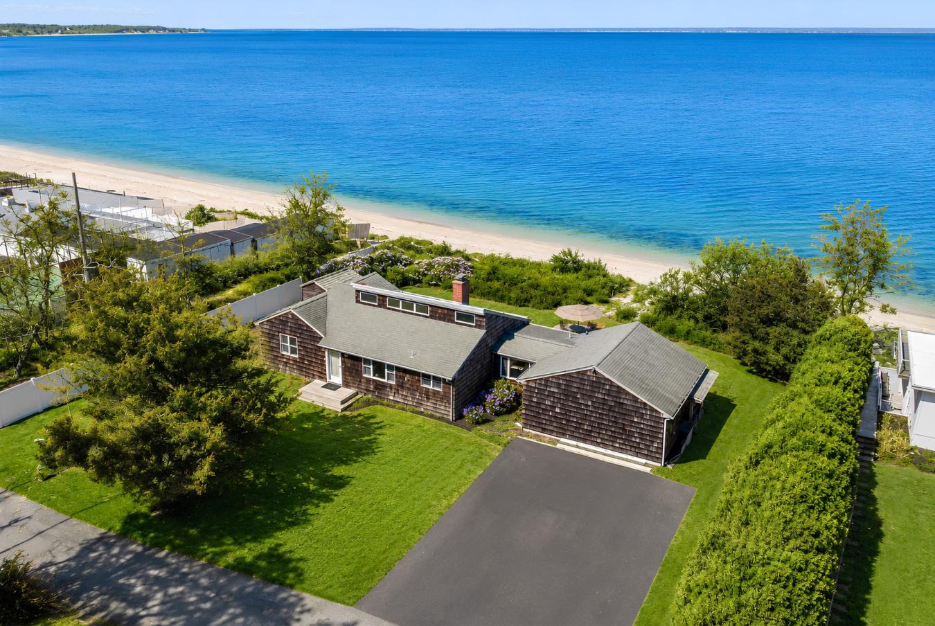 22 Peconic Crescent, Hampton Bays, NY, 11946, United States, 2 Bedrooms Bedrooms, ,3 BathroomsBathrooms,Residential,For Sale,22 Peconic Crescent,224864