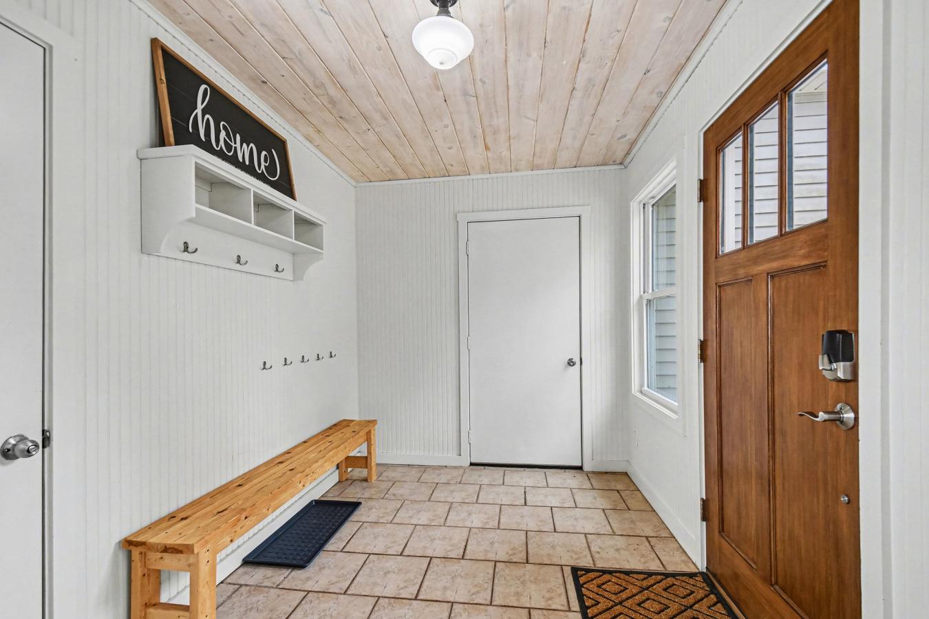 7241 101st Avenue, South Haven, MI, 49090, United States, 5 Bedrooms Bedrooms, ,2 BathroomsBathrooms,Residential,For Sale,7241 101st Avenue,26011243