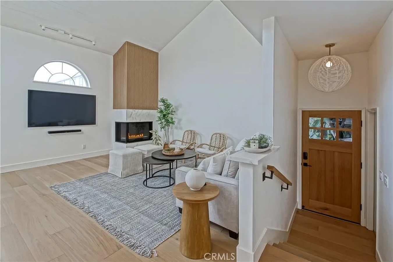 Welcome to the definition of California cool. 320 Marine Ave is where – image 9