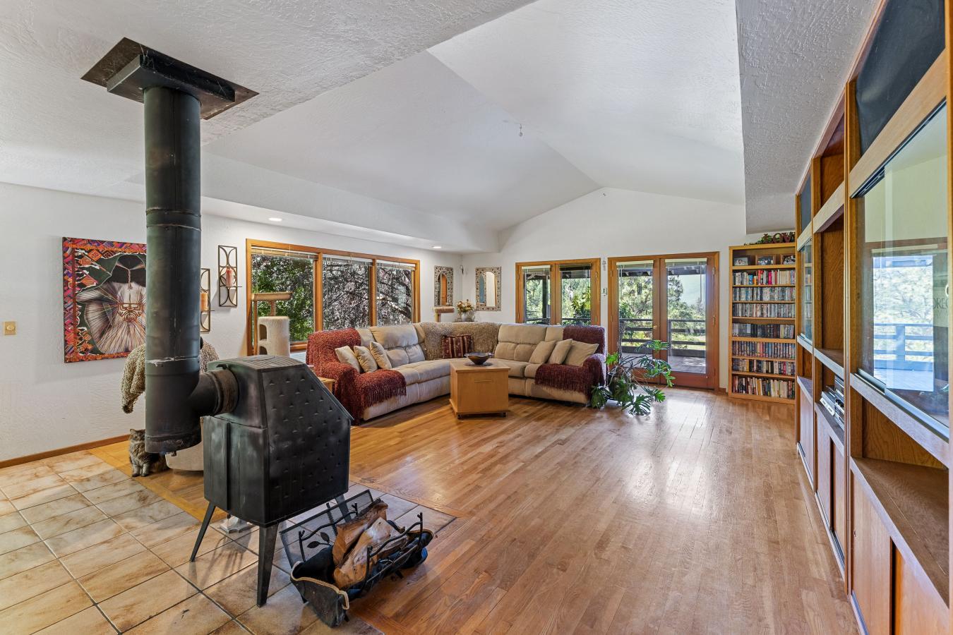 1247 Panther Gulch Road, Williams, Josephine, 97544, United States, 3 Bedrooms Bedrooms, ,2 BathroomsBathrooms,Residential,For Sale,1247 Panther Gulch Road,220217471
