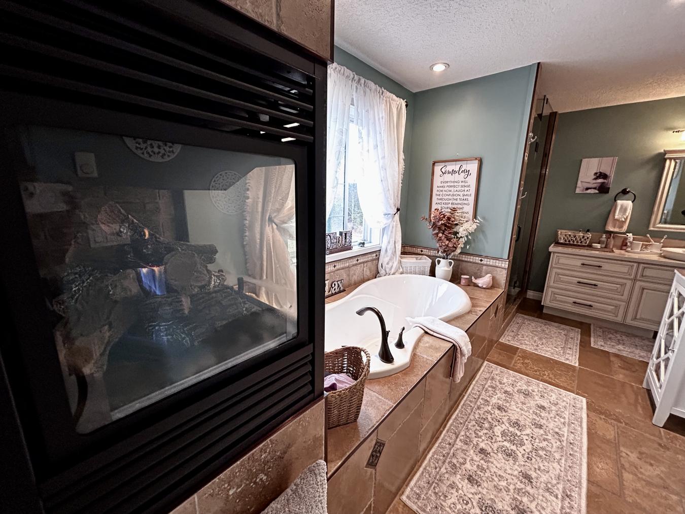 Tumbler Ridge, BC, V0C2W0, Canada, 8 Bedrooms Bedrooms, ,4 BathroomsBathrooms,Residential,For Sale,2031361