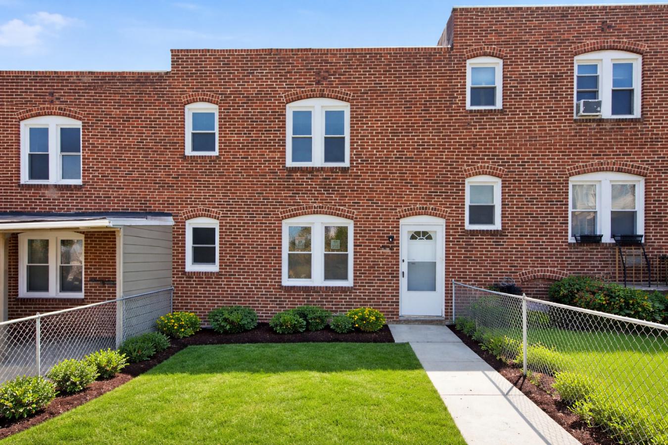 Welcome to this well-maintained home conveniently located in Baltimore – image 1