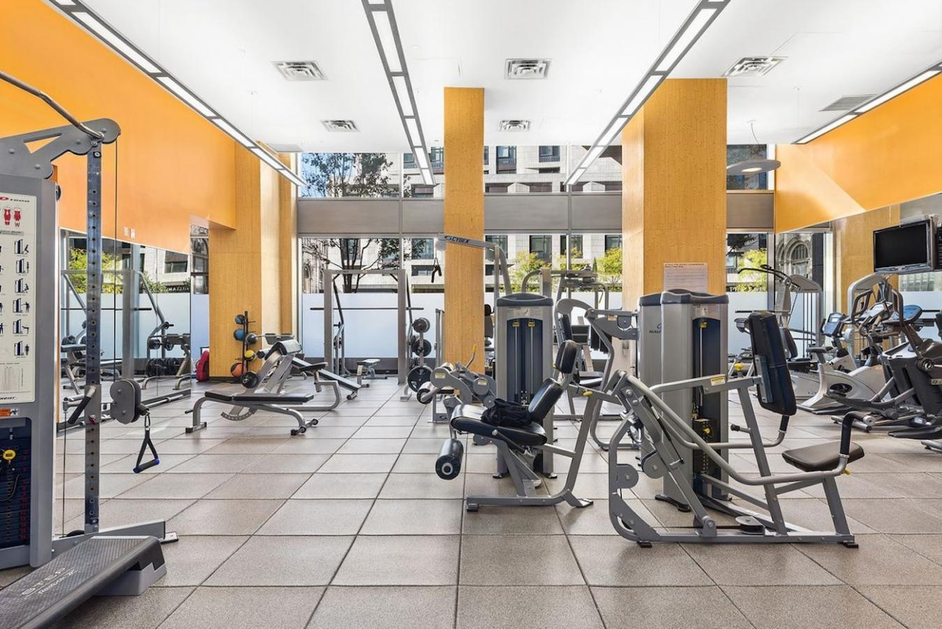 New York, New York, 10023, United States, 1 Bedroom Bedrooms, ,1 BathroomBathrooms,Residential,For Sale,2032833