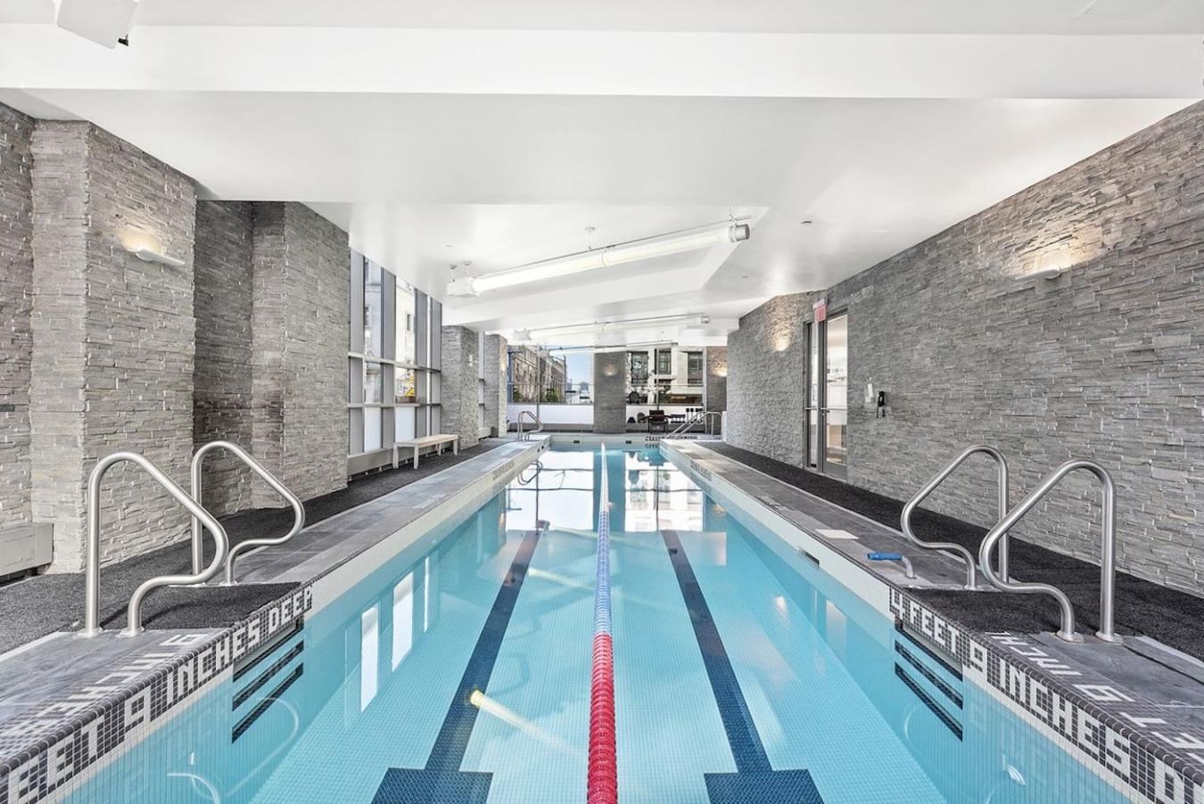 New York, New York, 10023, United States, 1 Bedroom Bedrooms, ,1 BathroomBathrooms,Residential,For Sale,2032833