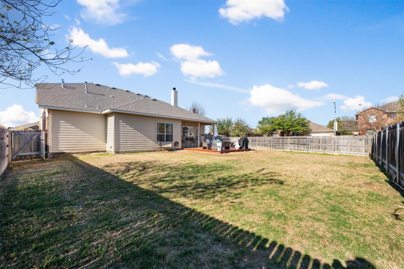 Situated on a spacious .204-acre corner lot, this beautifully maintain – image 7