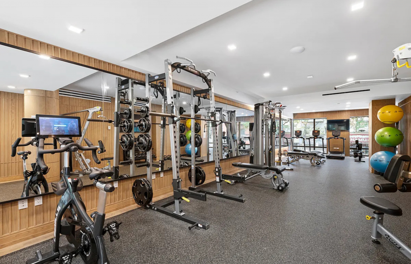 Gramercy Park, New York, 10010, United States, 1 Bedroom Bedrooms, ,1 BathroomBathrooms,Residential,For Sale,2034534