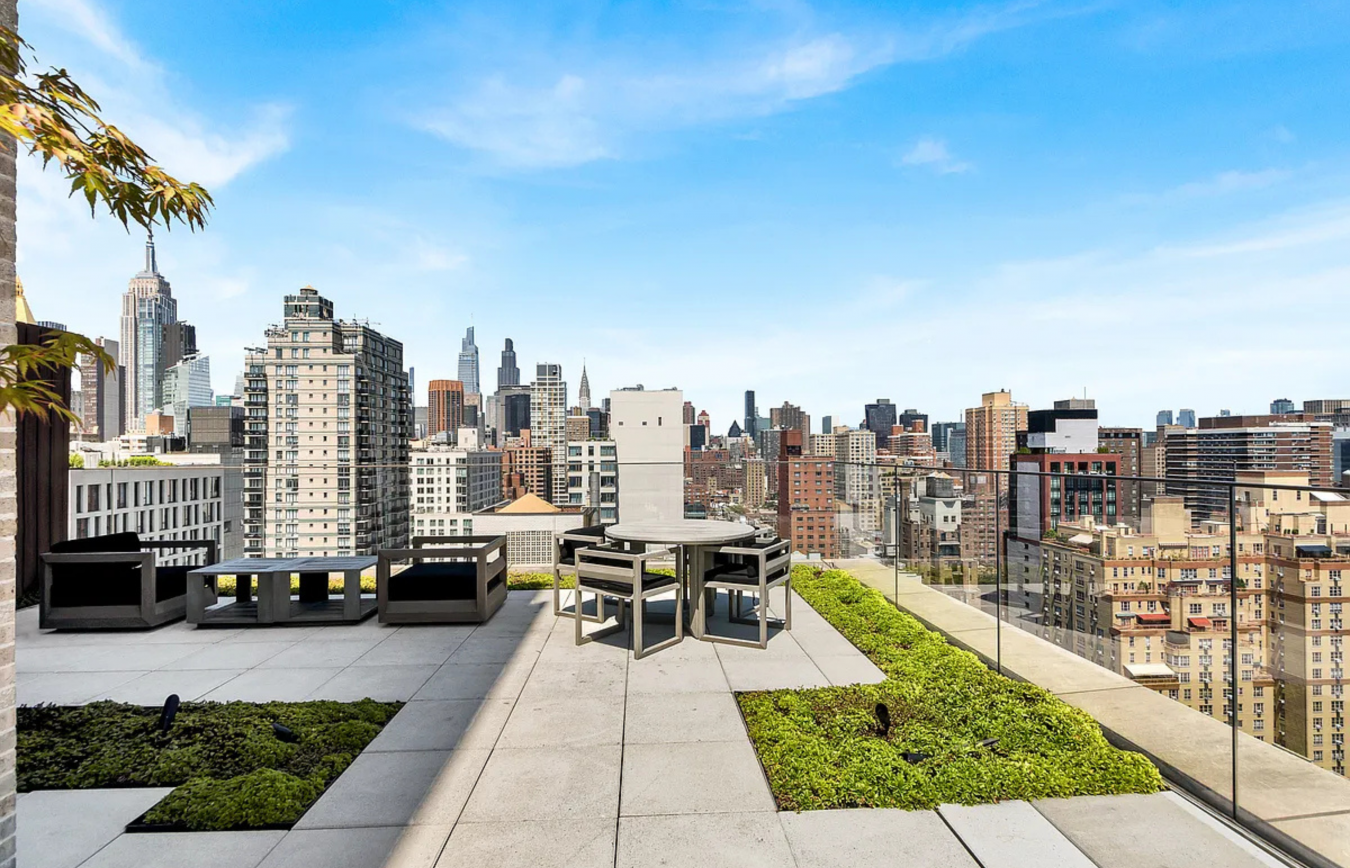 Gramercy Park, New York, 10010, United States, 1 Bedroom Bedrooms, ,1 BathroomBathrooms,Residential,For Sale,2034534