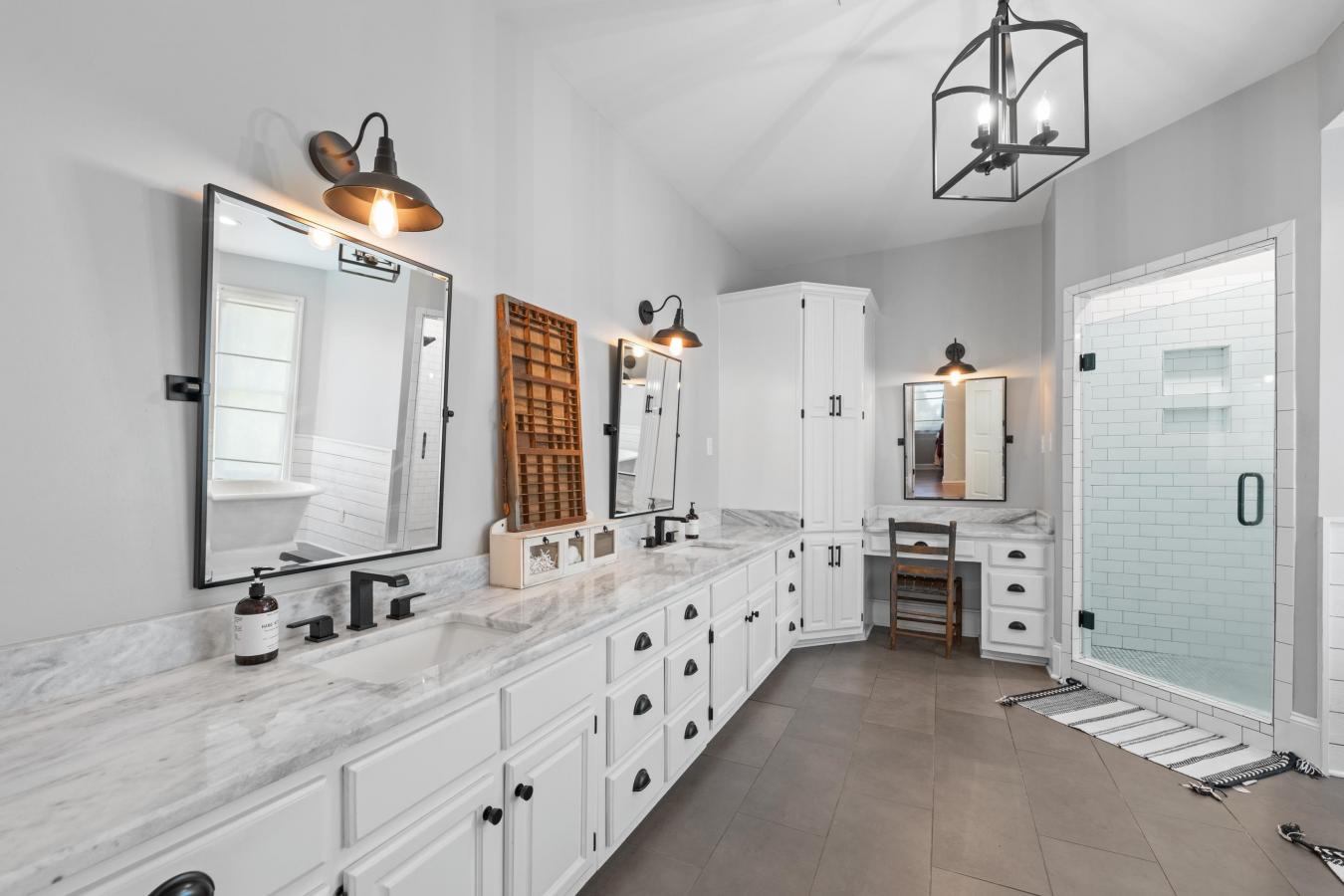 Experience refined Southern living at 1925 Wood Oak Drive in Cordova, – image 19