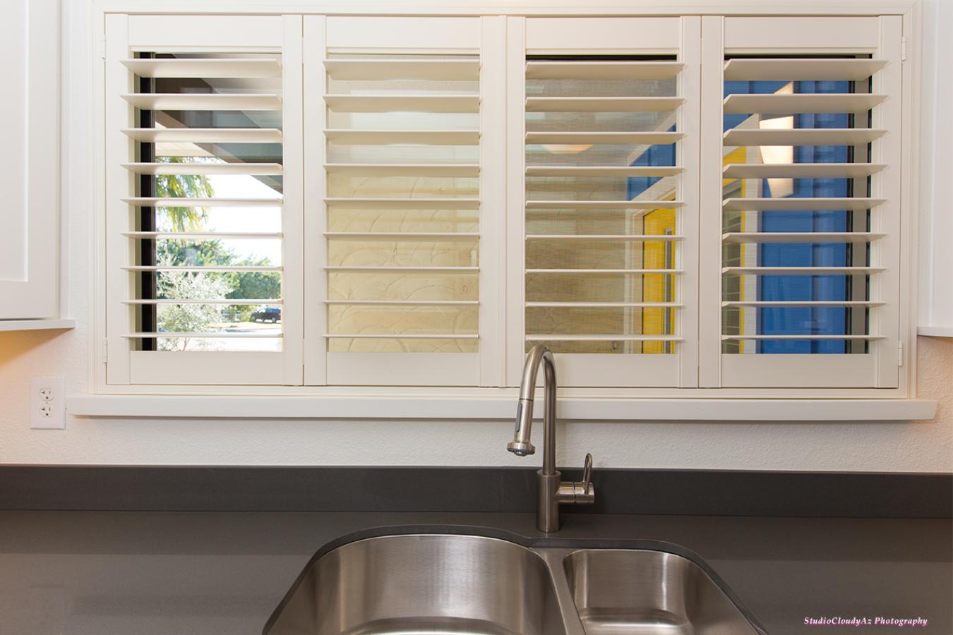 *SELLER OFFERING A $2000 CREDIT TO BUYER AT CLOSING* Rare end-unit, si – image 7