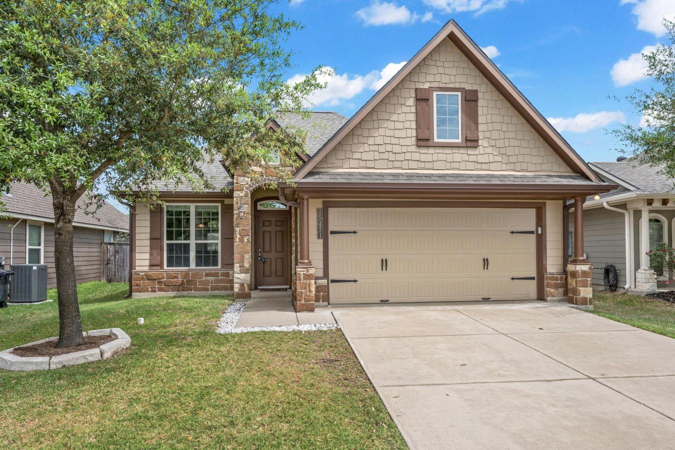 Super cute, move-in-ready 3-bedroom, 2-bath home in South College Stat – image 1