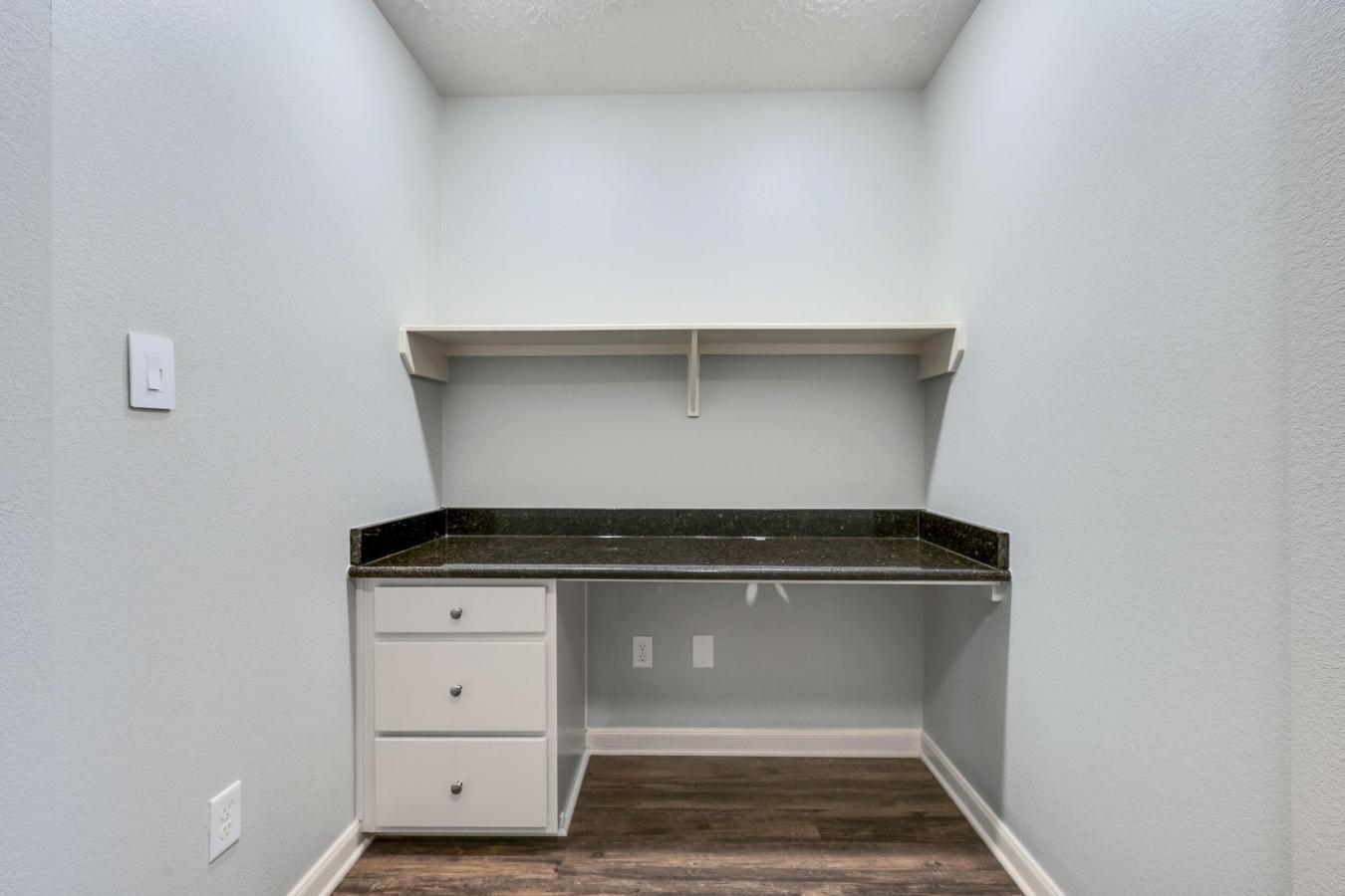 Super cute, move-in-ready 3-bedroom, 2-bath home in South College Stat – image 13