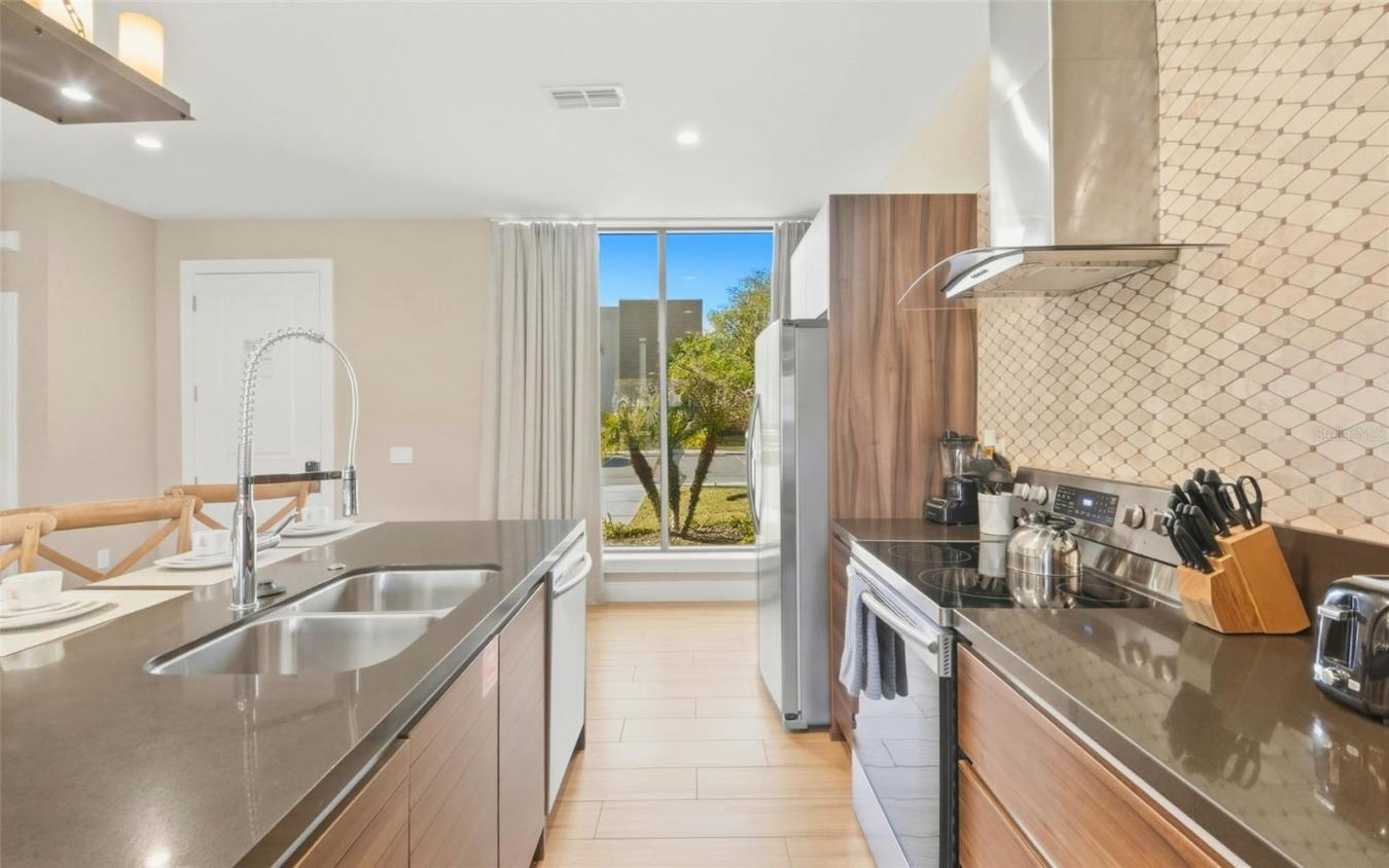 Welcome to an exceptional opportunity in the highly sought-after Magic – image 12