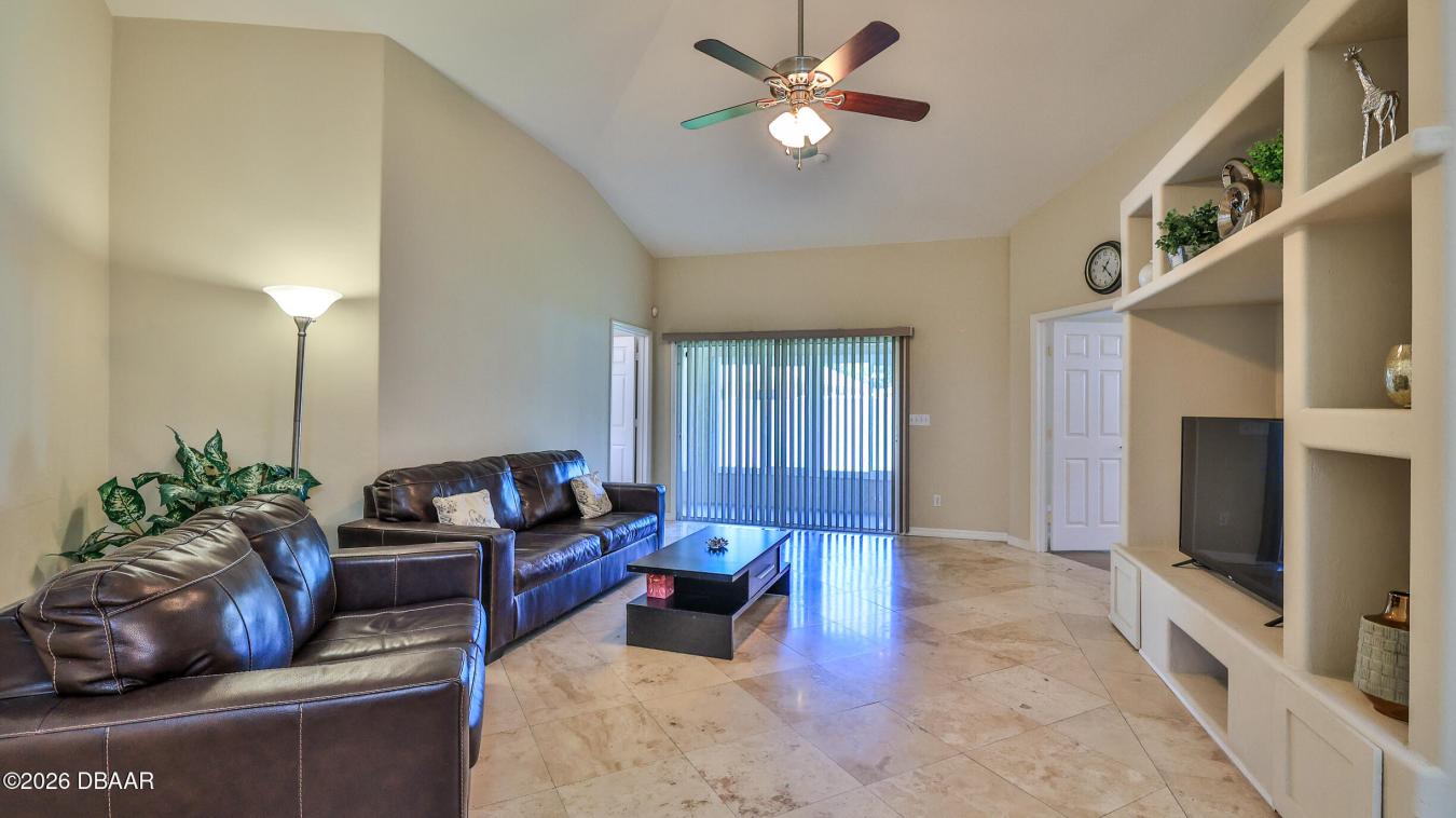 You will not find a better 4-bedroom home with an oversized garage at – image 12