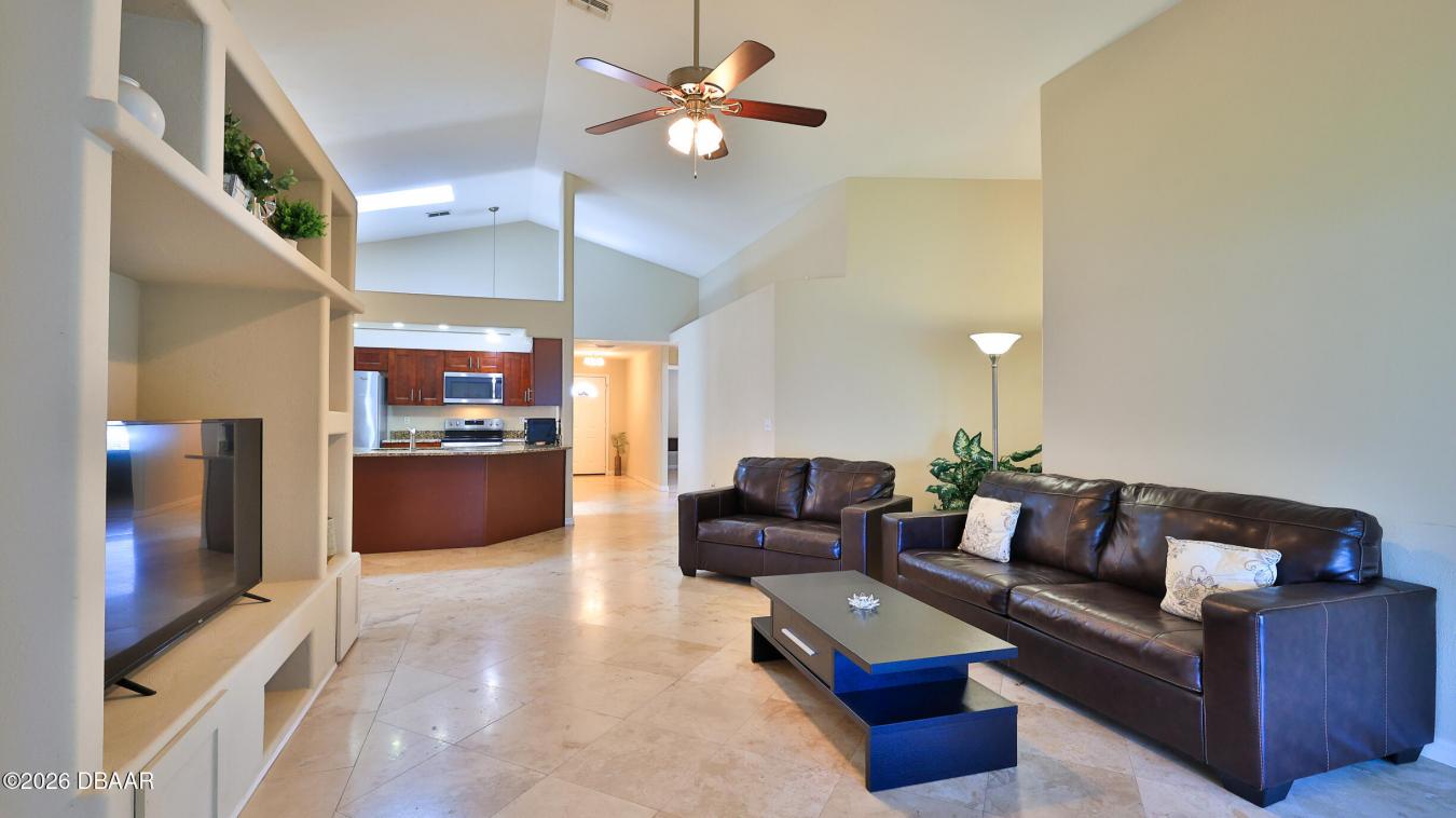 You will not find a better 4-bedroom home with an oversized garage at – image 16