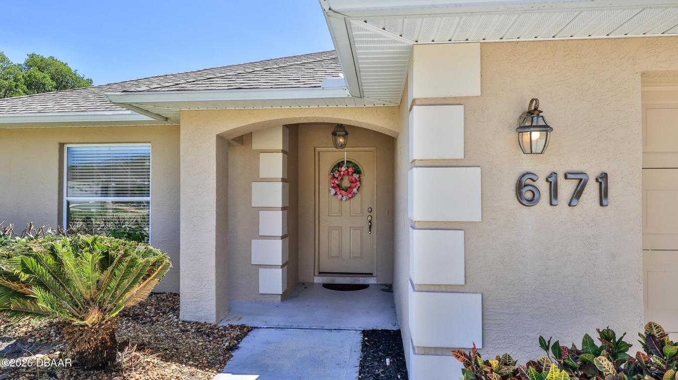 You will not find a better 4-bedroom home with an oversized garage at – image 2