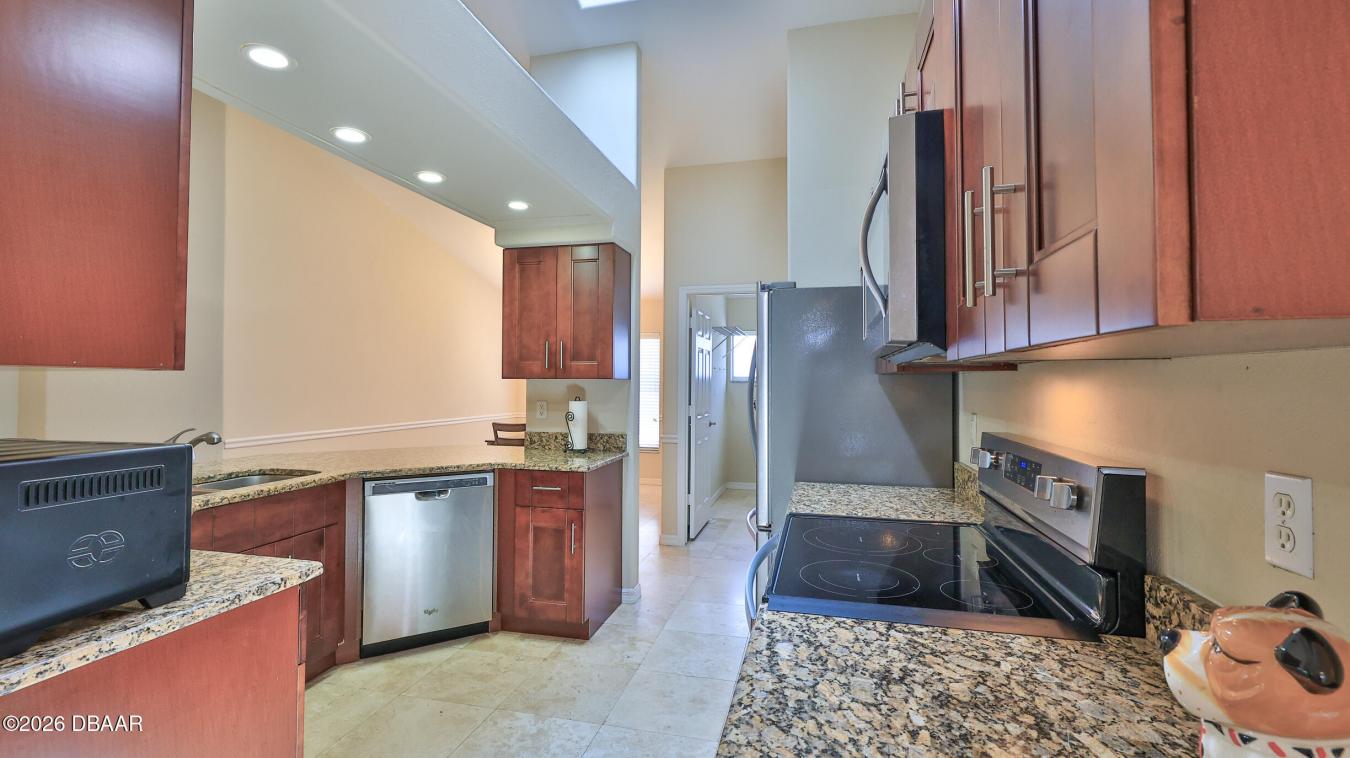 You will not find a better 4-bedroom home with an oversized garage at – image 5