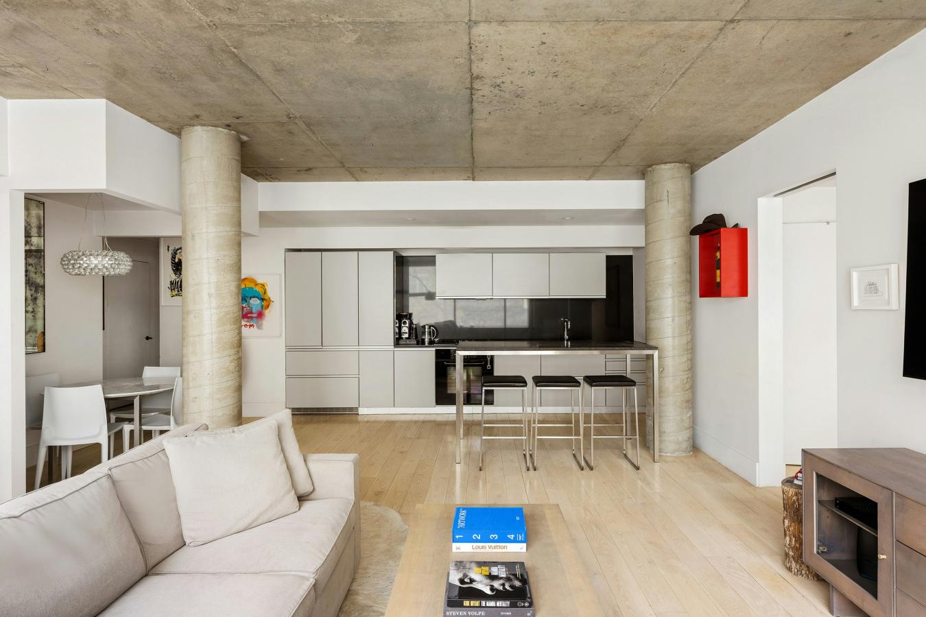 Lower East Side, New York, 10002, United States, 2 Bedrooms Bedrooms, ,2 BathroomsBathrooms,Residential,For Sale,2038526