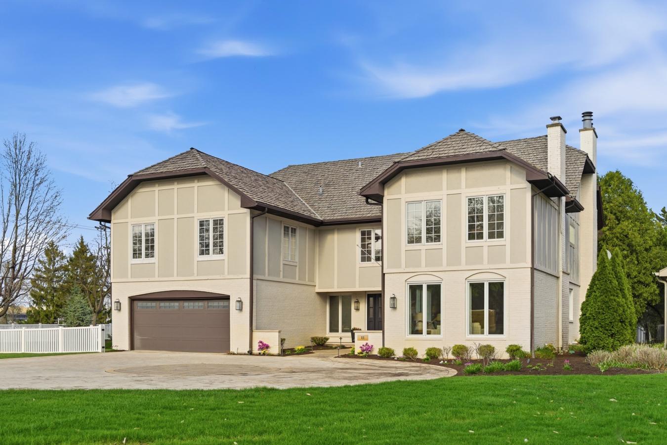 Hinsdale, Cook, 60521, United States, 6 Bedrooms Bedrooms, ,5 BathroomsBathrooms,Residential,For Sale,2038916