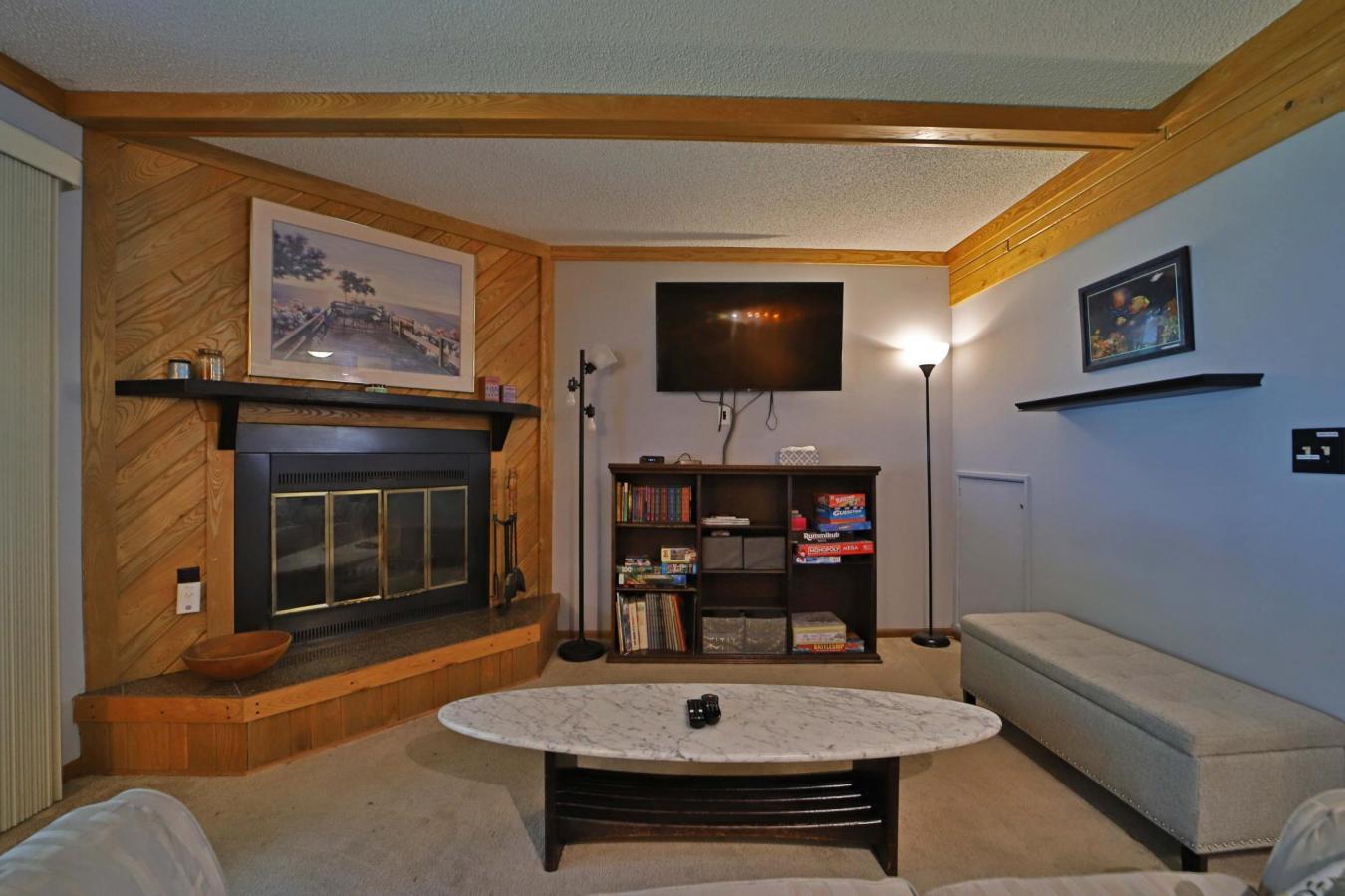 Two-bedroom, three-bathroom townhome at Izatys Resort on Mille Lacs La – image 12