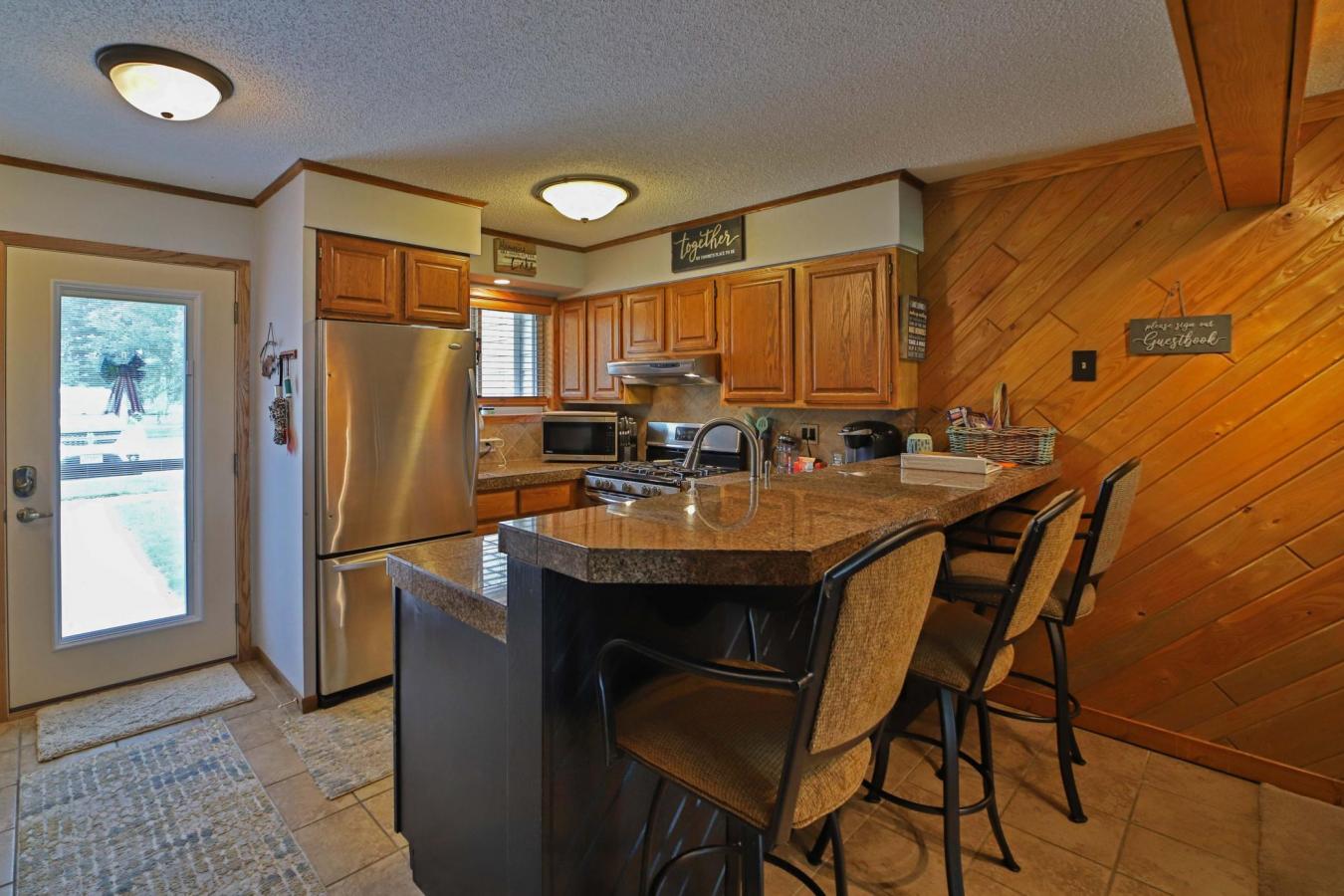 Two-bedroom, three-bathroom townhome at Izatys Resort on Mille Lacs La – image 5