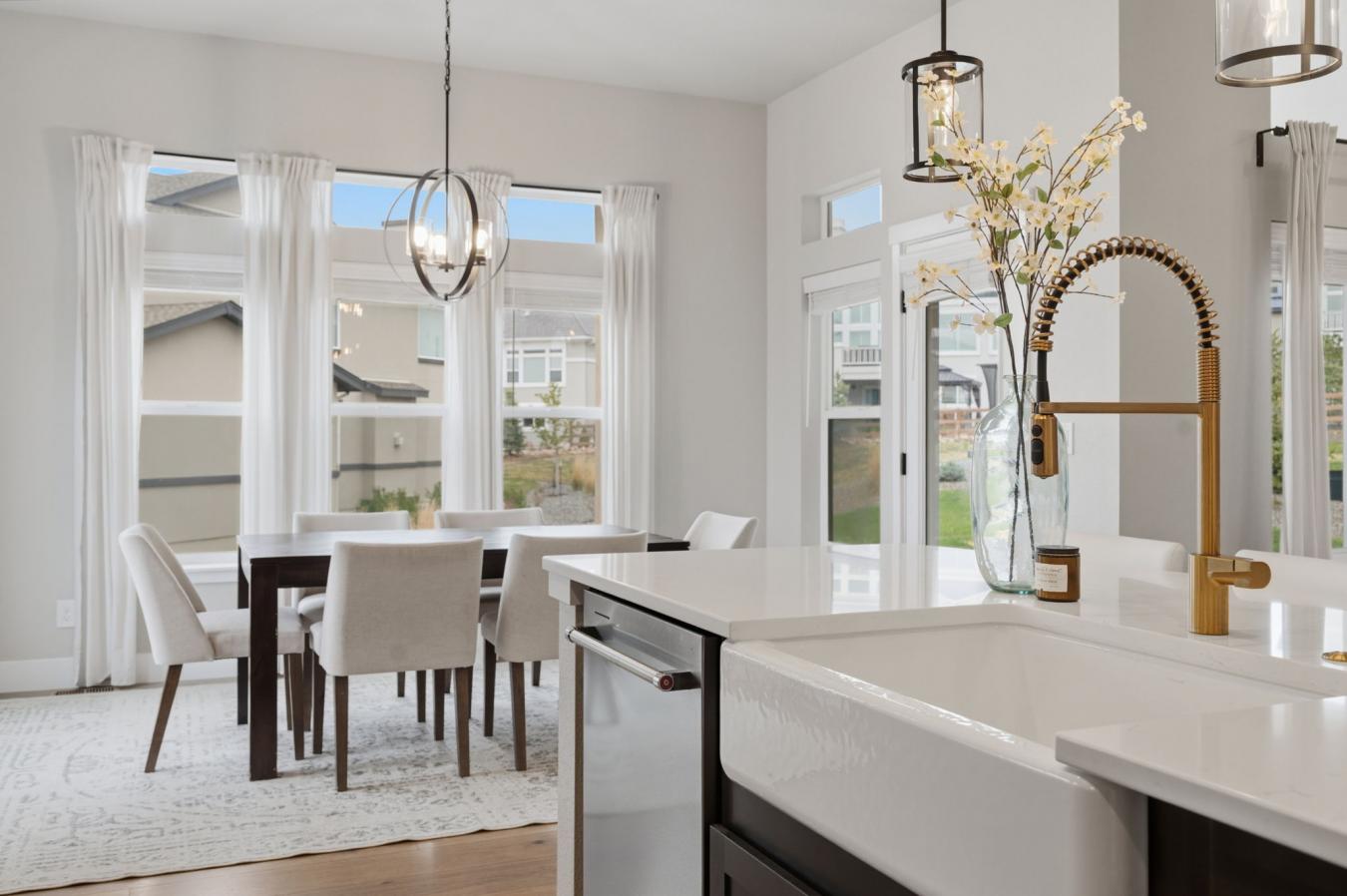 Colorado Springs, El Paso, 80921, United States, 5 Bedrooms Bedrooms, ,4 BathroomsBathrooms,Residential,For Sale,2040972