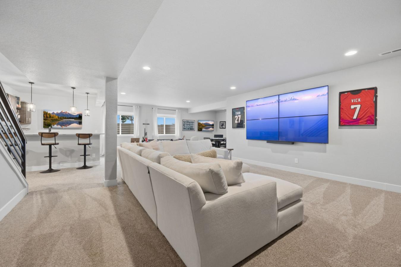 Colorado Springs, El Paso, 80921, United States, 5 Bedrooms Bedrooms, ,4 BathroomsBathrooms,Residential,For Sale,2040972