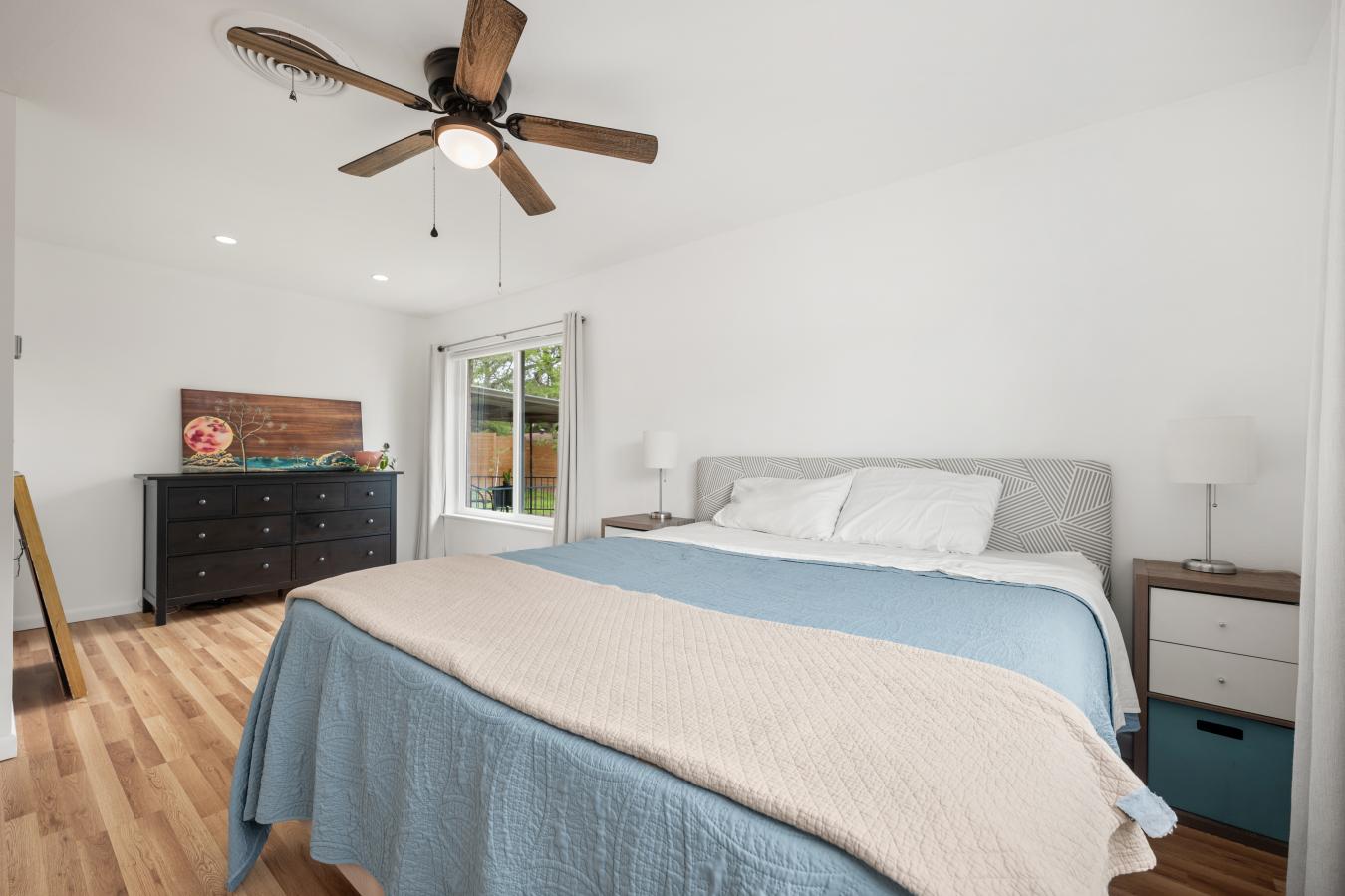 A rare opportunity for space, flexibility, and privacy in Northeast Au – image 8
