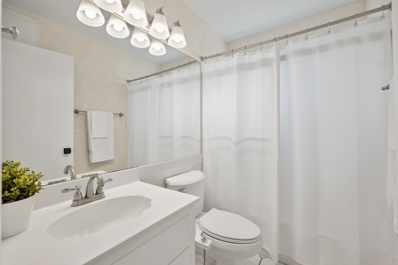 A rare opportunity for space, flexibility, and privacy in Northeast Au – image 12