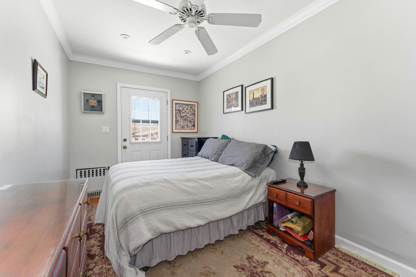 Whitestone, New York, 11357, United States, 3 Bedrooms Bedrooms, ,2 BathroomsBathrooms,Residential,For Sale,2040885