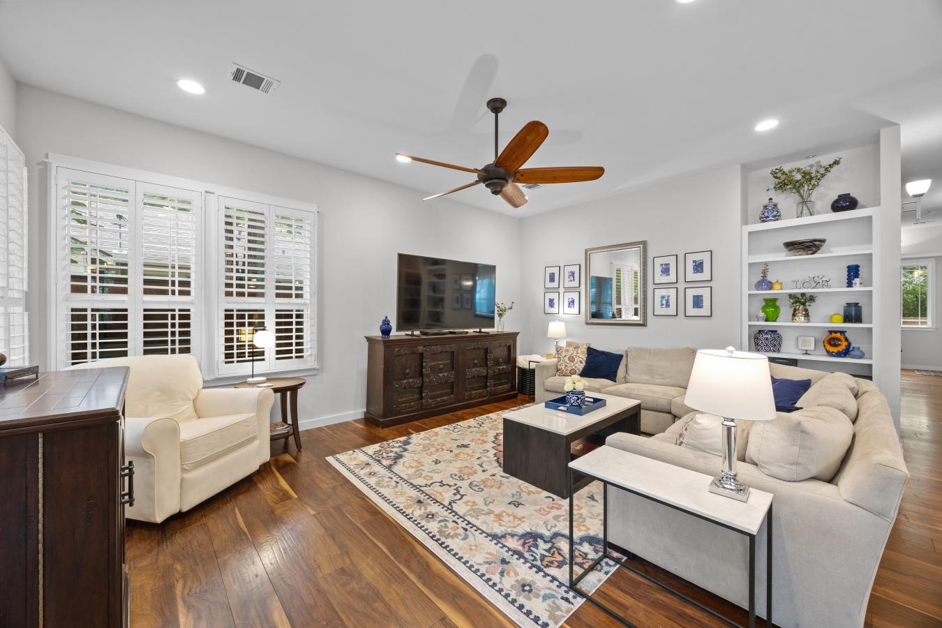 Austin, Travis, 78751, United States, 4 Bedrooms Bedrooms, ,2 BathroomsBathrooms,Residential,For Sale,2040896